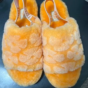 NWOT Orange UGG slippers